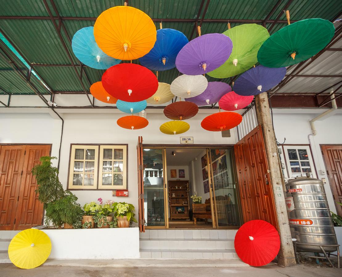 Hotel Baan Singharaj Chiang Mai Exterior foto